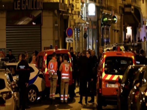 7-injured-in-paris-knife-attack