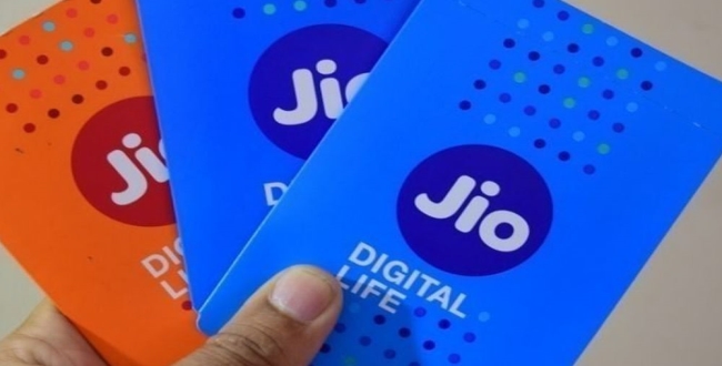 Jio extends prime plan for next one year