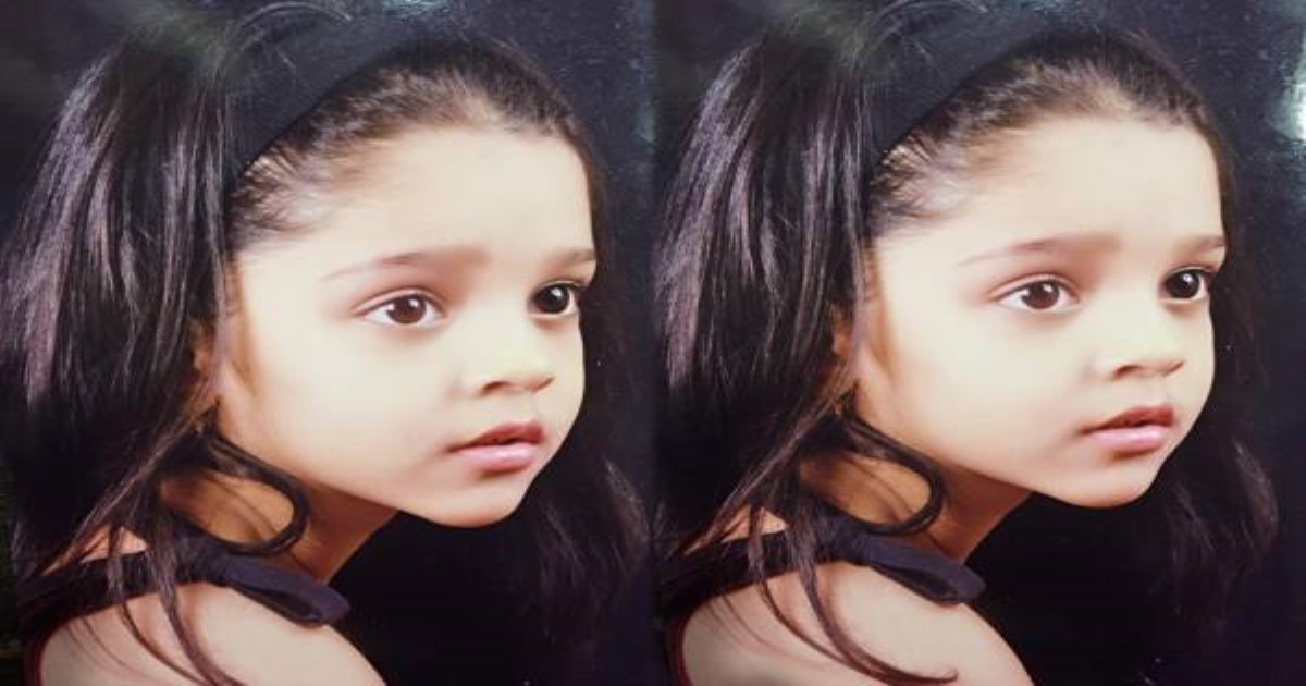 Actress rithika Singh childhood photo viral 