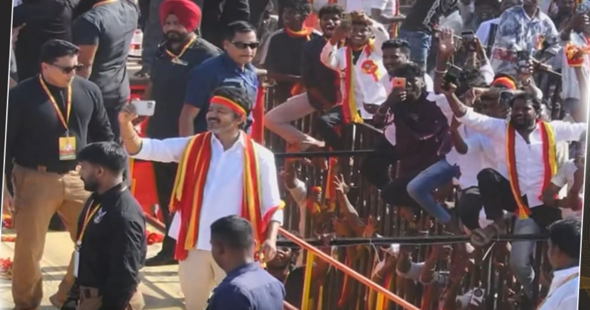 thalapathy-vijay-madurai-conference-selfie-video