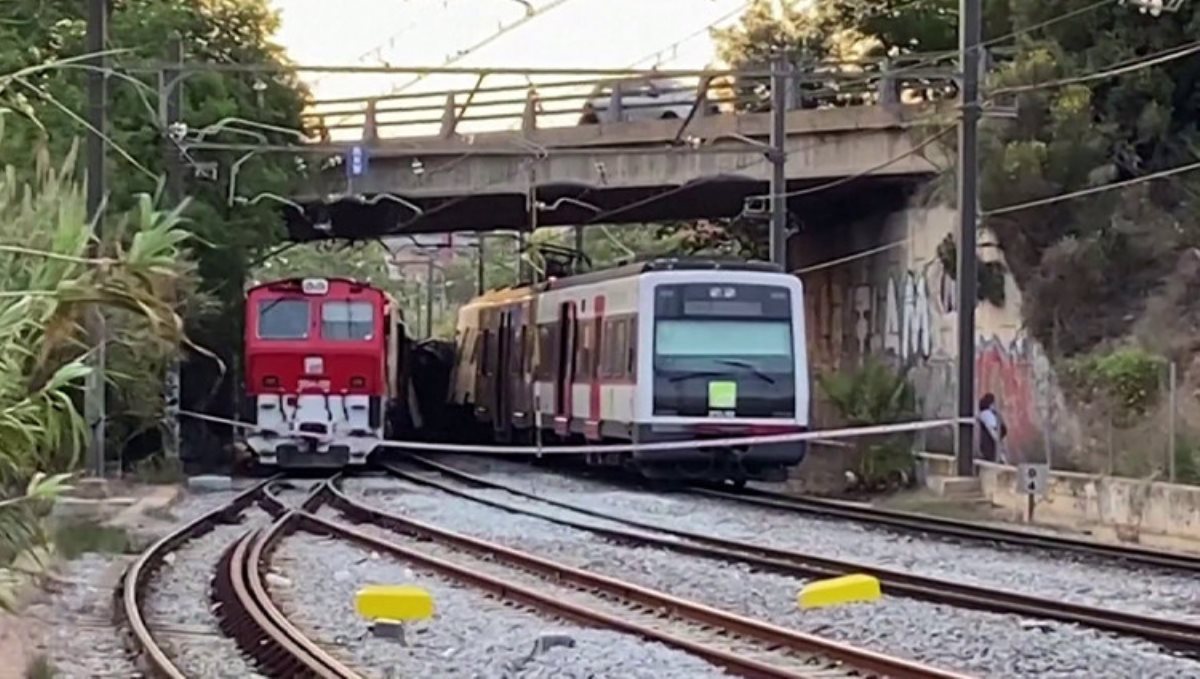 Barcelona goods train crashed into passengers train