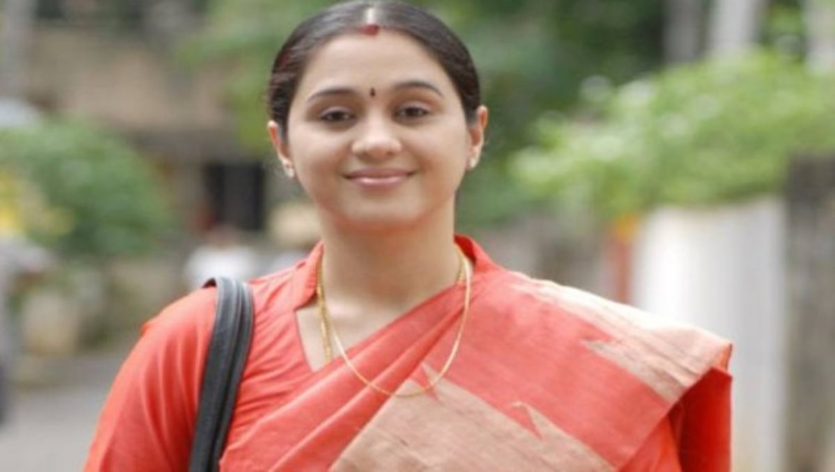 Actress devayani joined new serial in zee tamil channel 