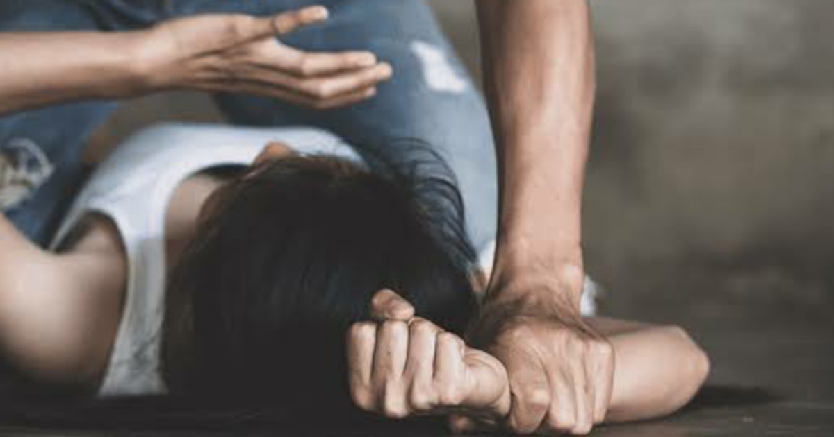 lawyer-arrested-for-cheating-law-student-promising-marr