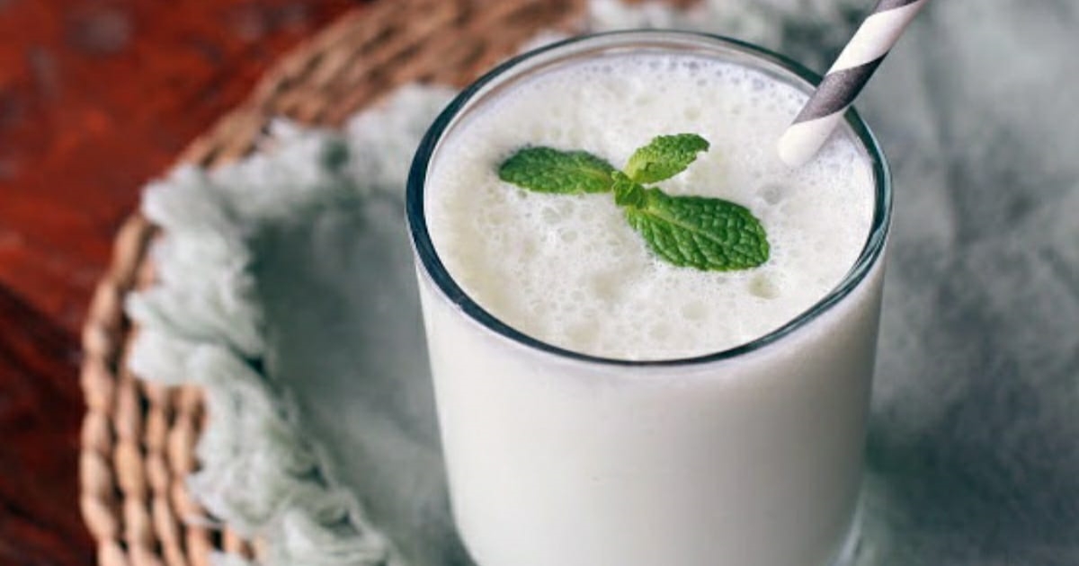 tasty-and-yummy-mint-lassi-homemade-recipe