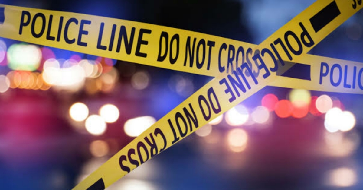 mother-and-son-smashed-auto-driver-genitals-with-cylind