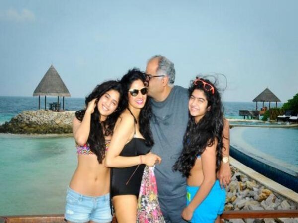 Sridevi daughter kushi kappor bikini photos leaked 