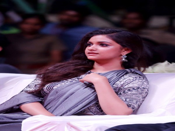 latest pictures of Keerthi Suresh