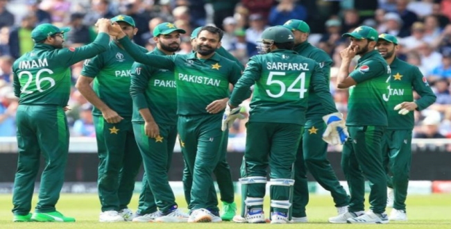 pakistan cricket players affected by corona