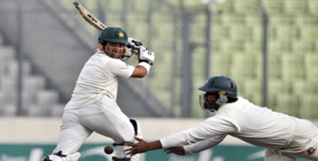Former Pakistan Batsman Taufeeq Umar Contracts COVID-19