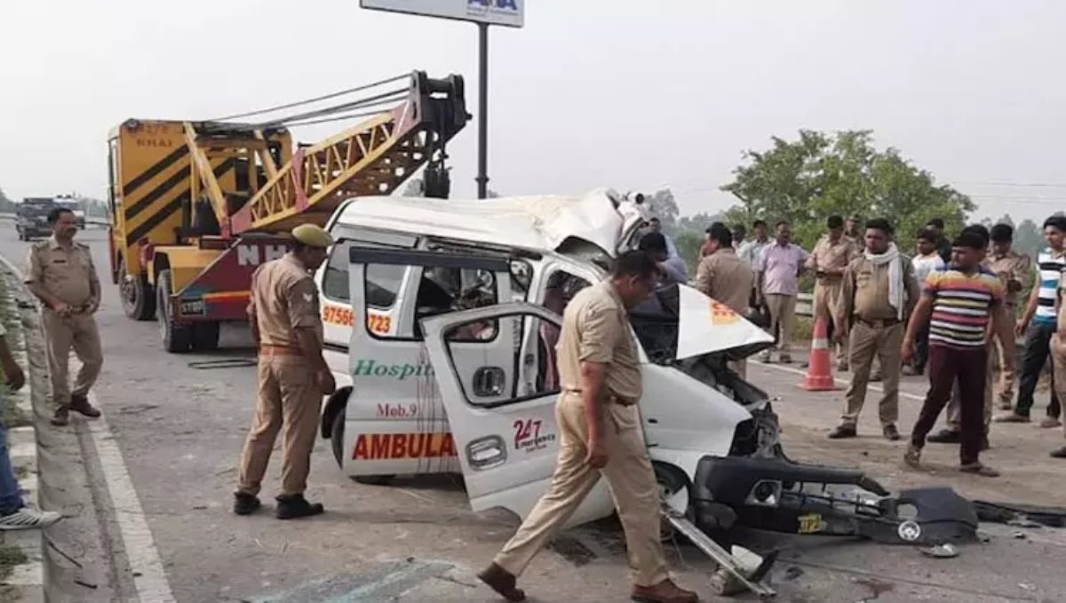 7-dead-as-ambulance-collides-with-truck-in-up