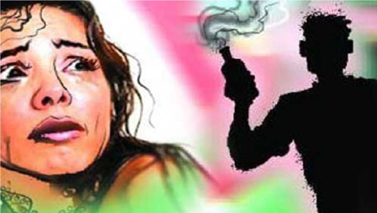 Jammu Kashmir Saba Kadal Area Woman Acid Attack by Stranger