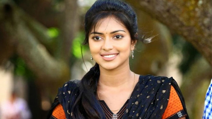 actress-amalapaul-statement-about-thala-ajith