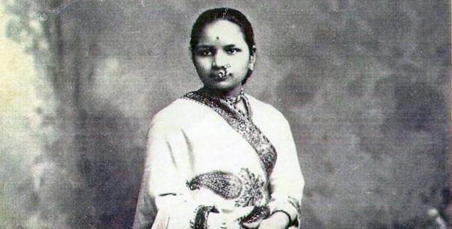 Indian first female doctor anandhibai gopal joshi