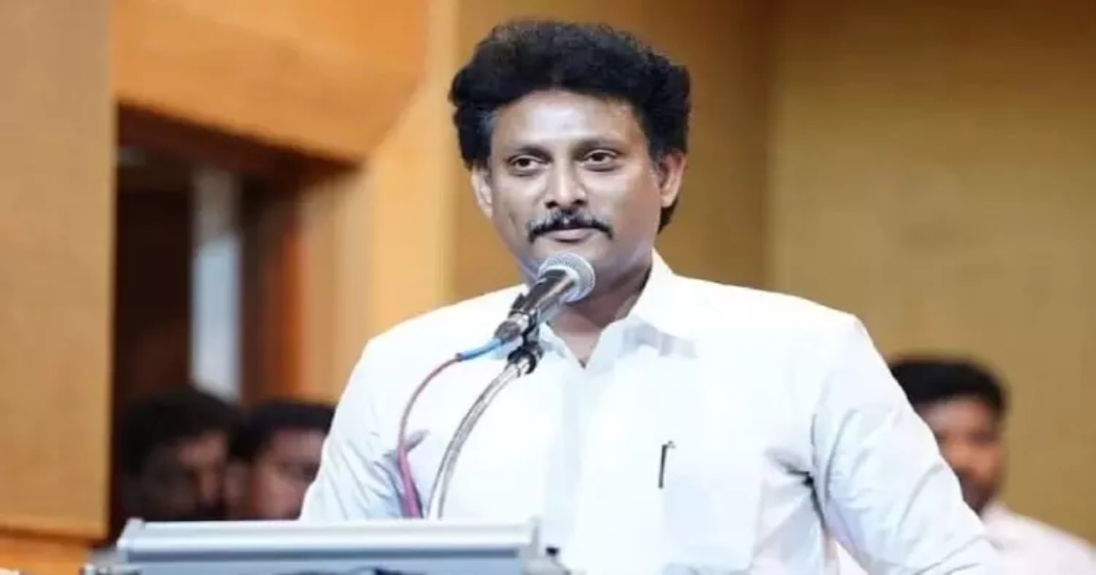 School Educational Minister Anbil Mahesh Admitted On Hospital 