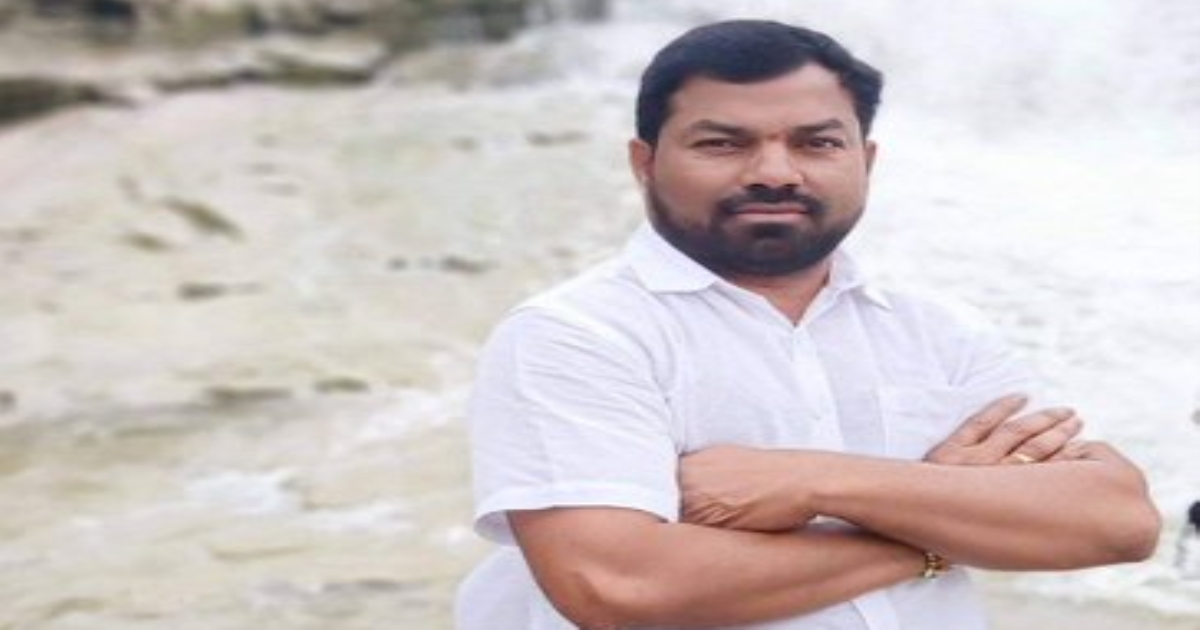 Telangana Kareem nagar District Man Drowned into Water 