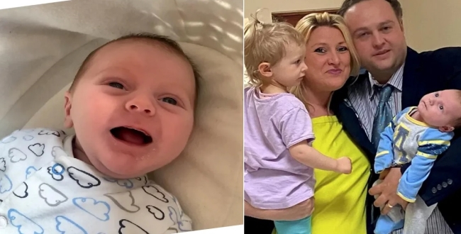Baby says helo after 2 weeks of born viral video