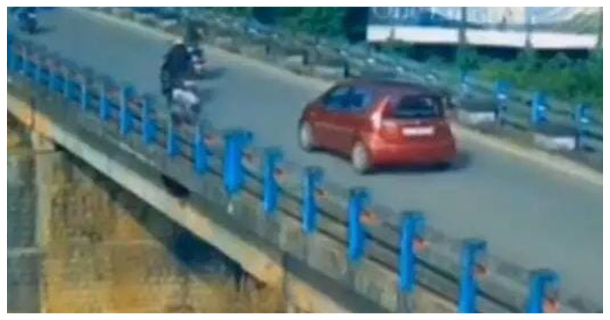 school-student-bridge-jump-cctv-viral