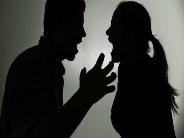 wife attacked husban in velur