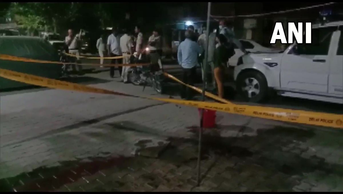 Delhi Local BJP Leader Shot Dead Mayur Vihar Area Police Investigation 