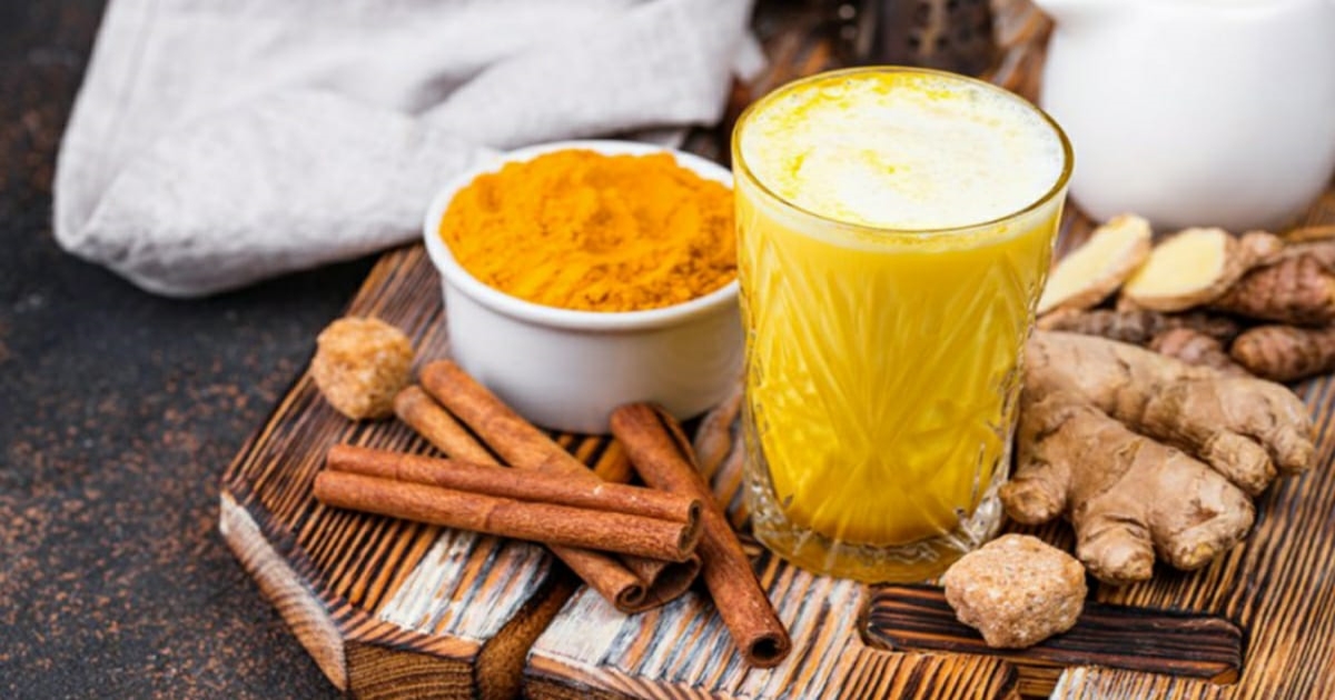 health-benefits-of-drinking-turmeric-milk