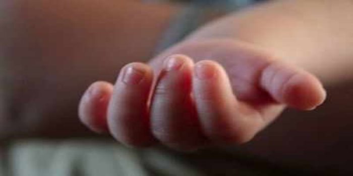 2 month baby fell down in father hand dead