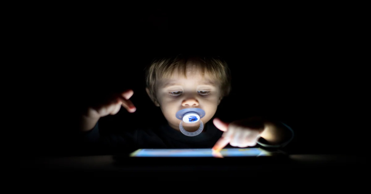 Smartphone Addiction in Children: Experts Warn of Serious Health Risks