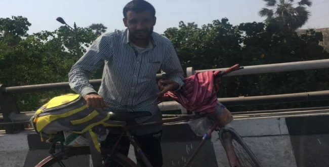 mumbai-watchman-is-cycling-2100-km-to-be-with-his-ailin