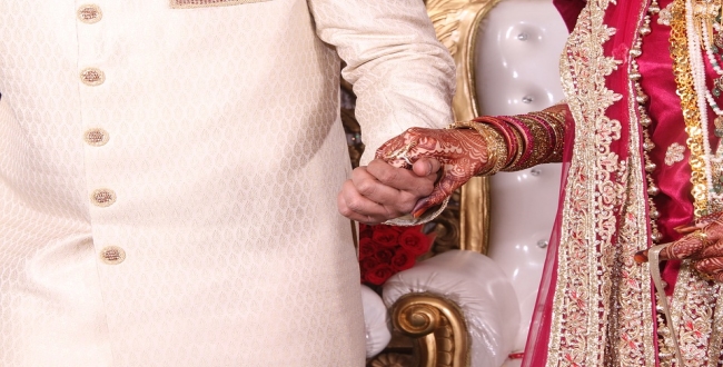 Boy married lover in 4 hours of first meet in kolkata