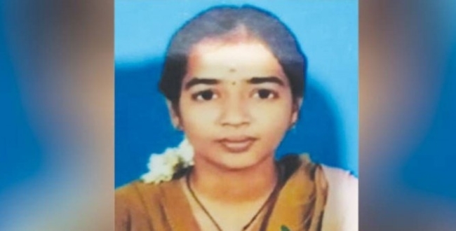 new-married-bride-commits-suicide-8GP68A