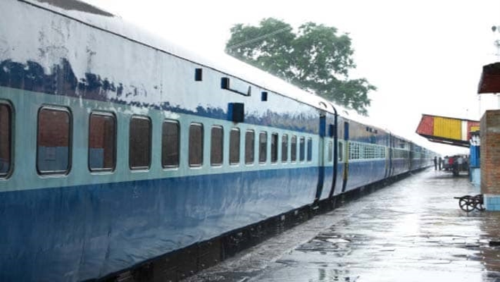 train services stopped for kaja cyclone