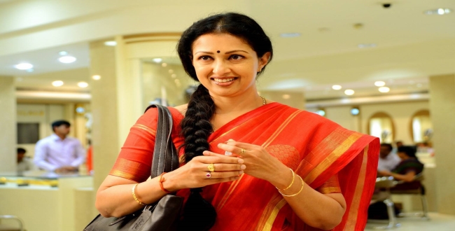 Actress gauthami helped cancer patients on world cancer day