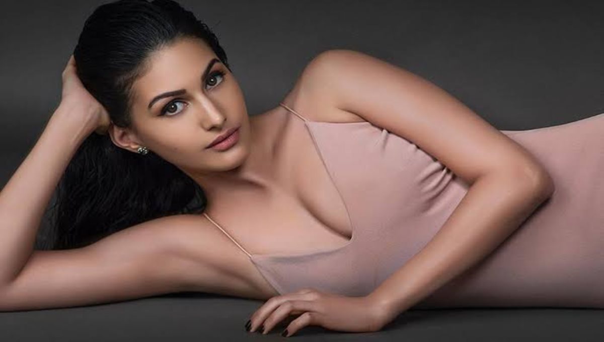 Actress amyradastur latest video 