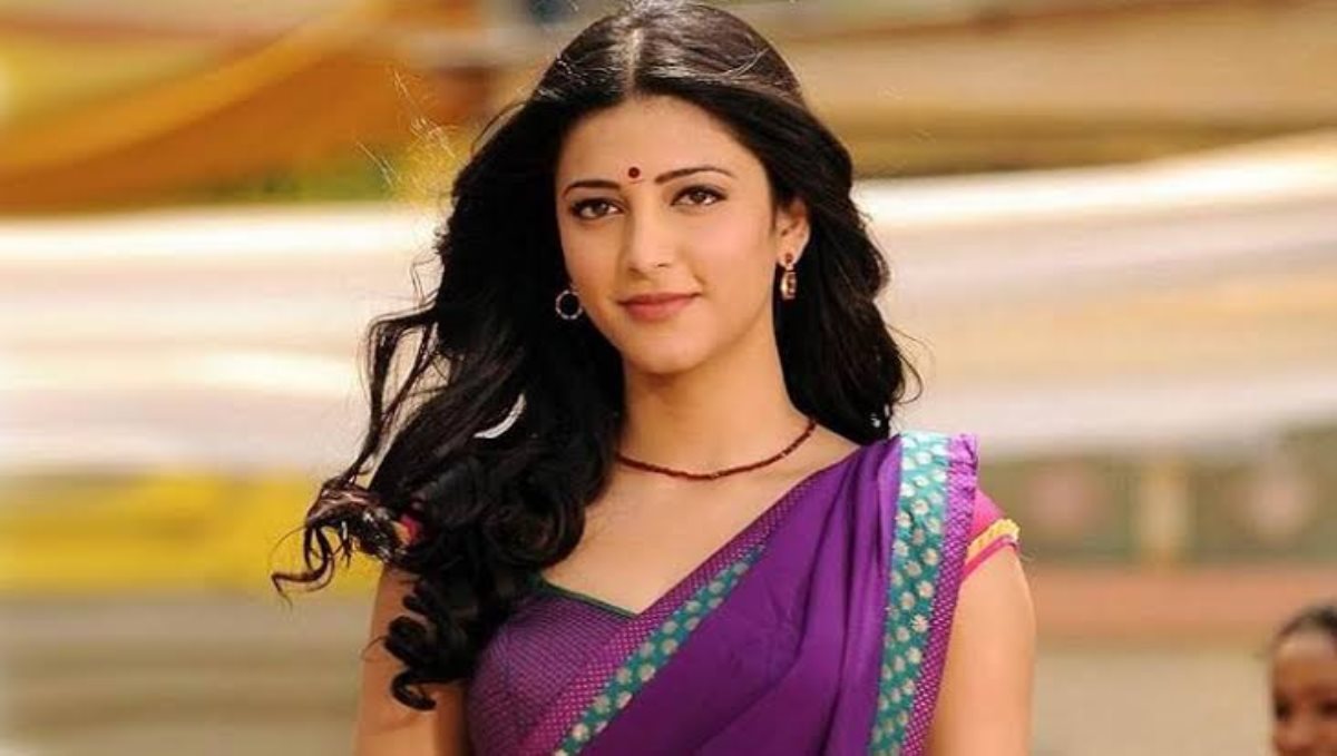Shruthi haasan answer to who ask whatapp number