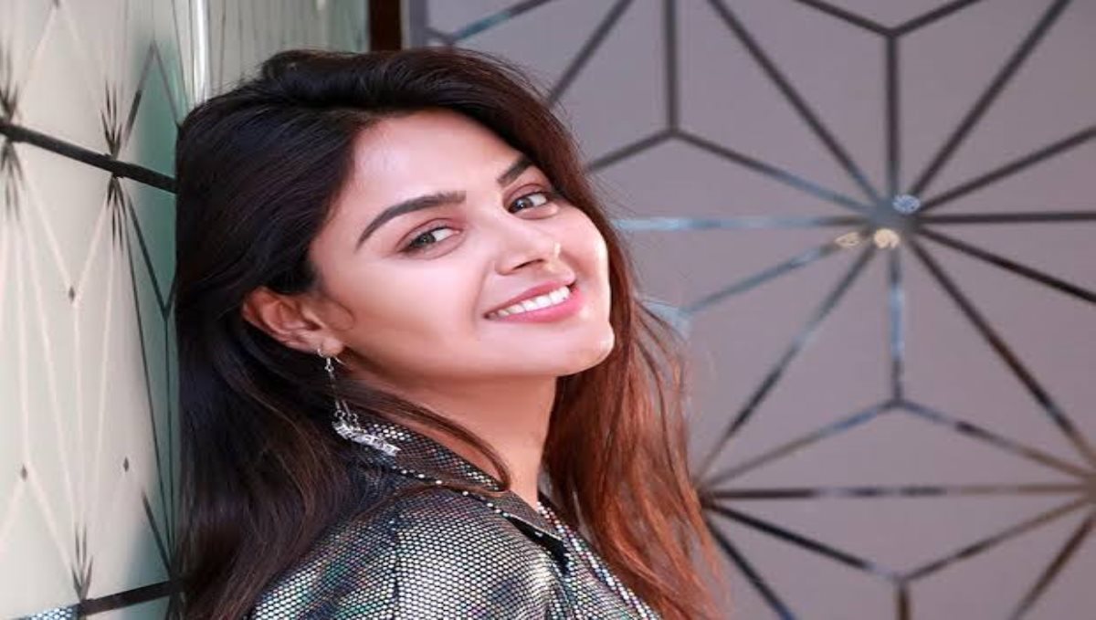 Actress monal gajjar latest photo