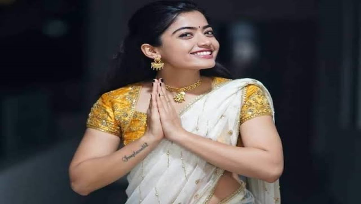 actress-rashmika-mandanna-act-with-actor-prabhas