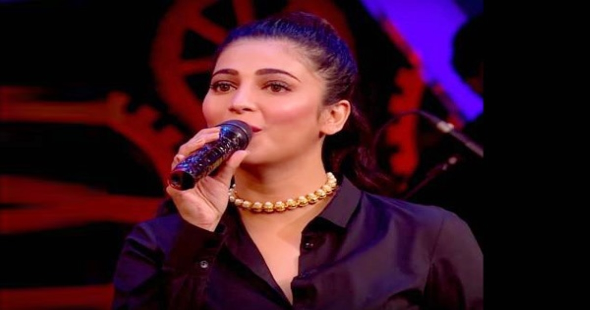 Shruthi hasan viral photos at music concert 