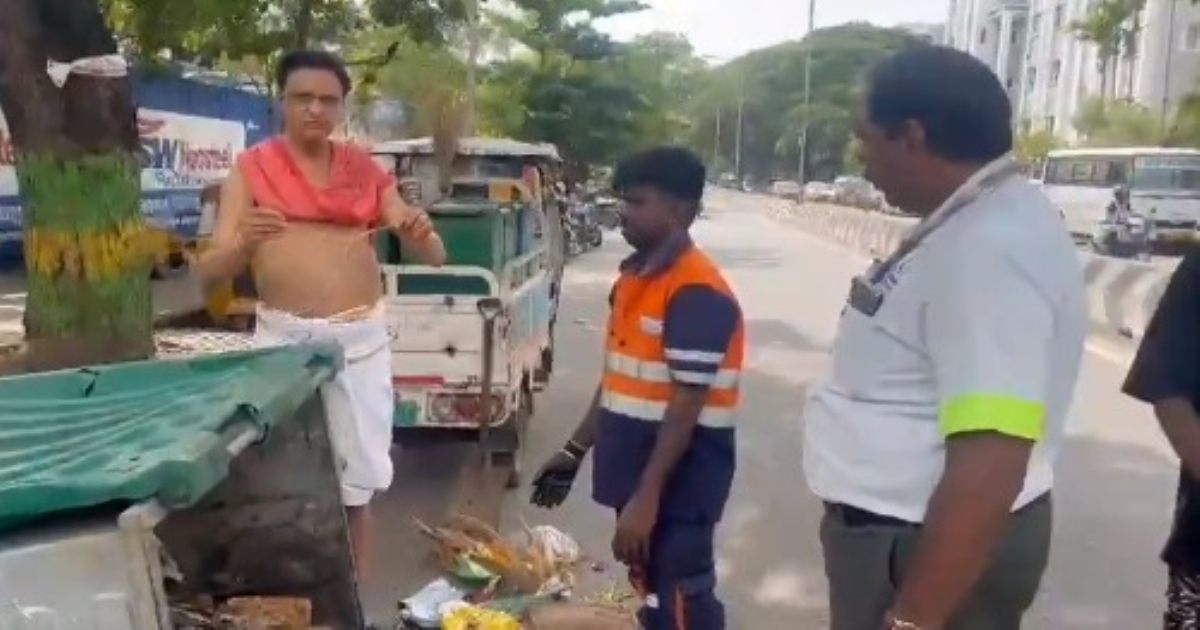 sanitary worker hand over Chennai Virugambakkam diamond Necklace  