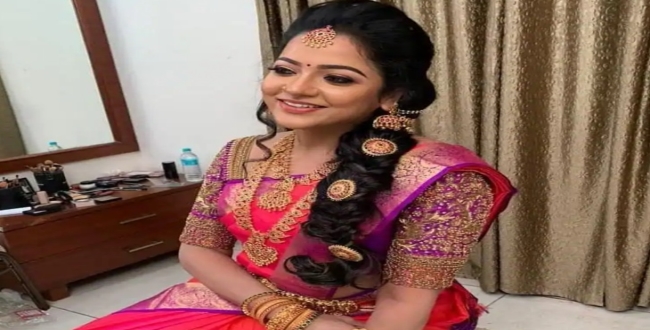 pandiyan-store-actress-chitra-got-engagement