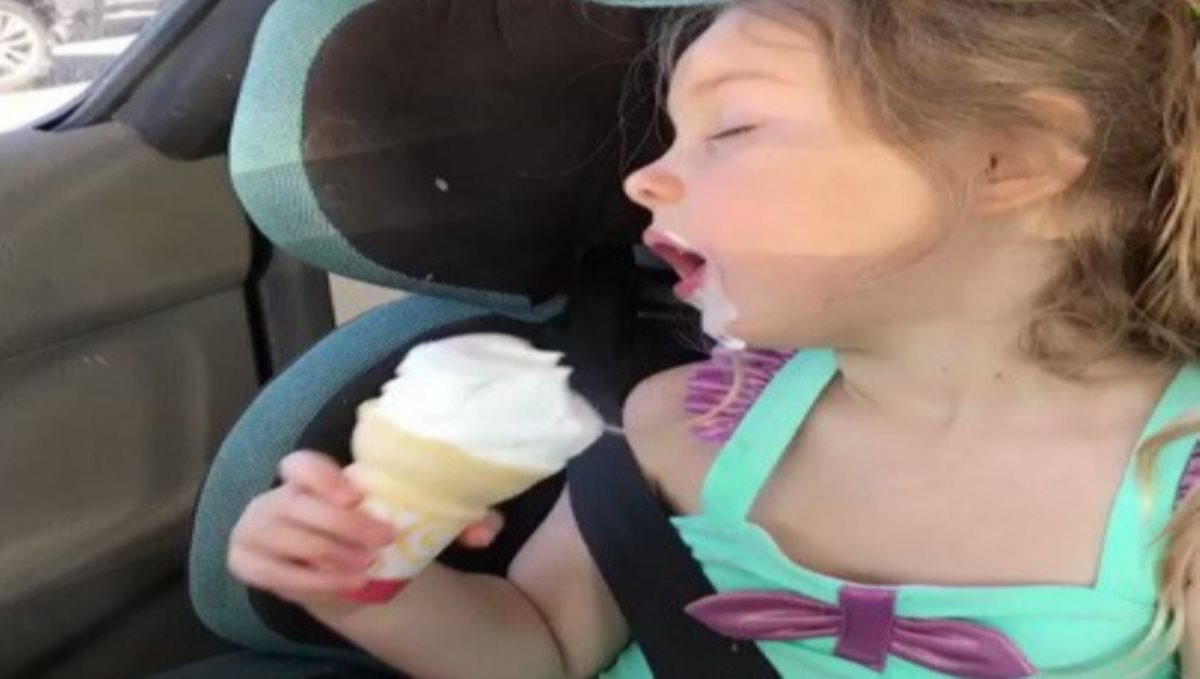 girl-kid-eating-icecream-video-viral