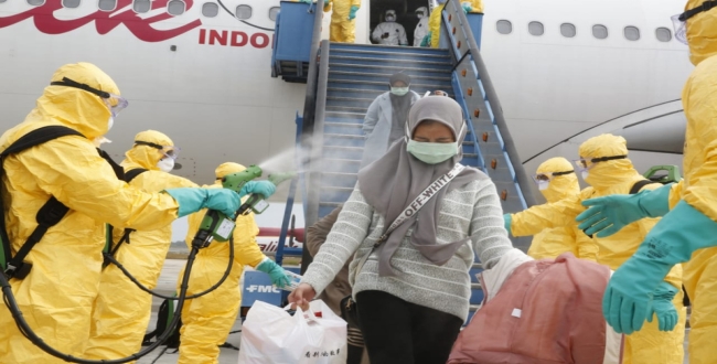 disinfectant-sprayed-for-indonesia-people-who-return-fr