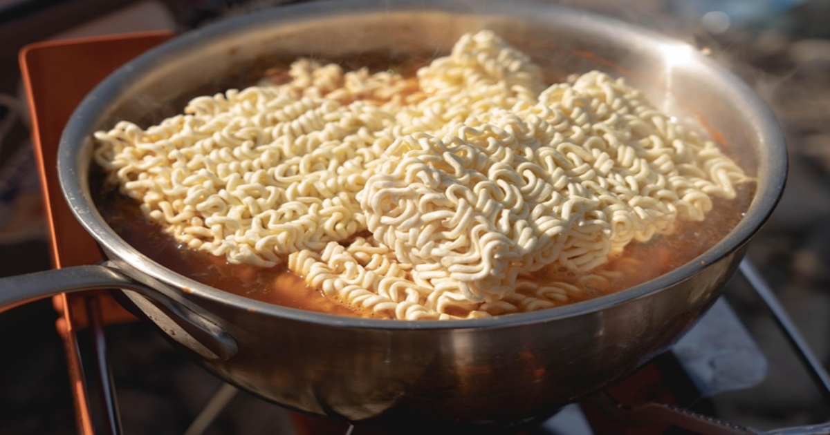 Instant Noodles Health Risks: Doctors Warn Youngsters About Deadly Side Effects