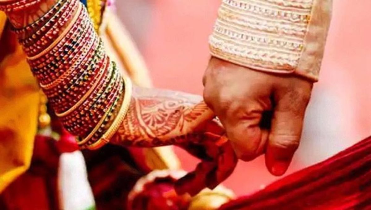 new-married-bride-dead-after-15-days-of-marriage