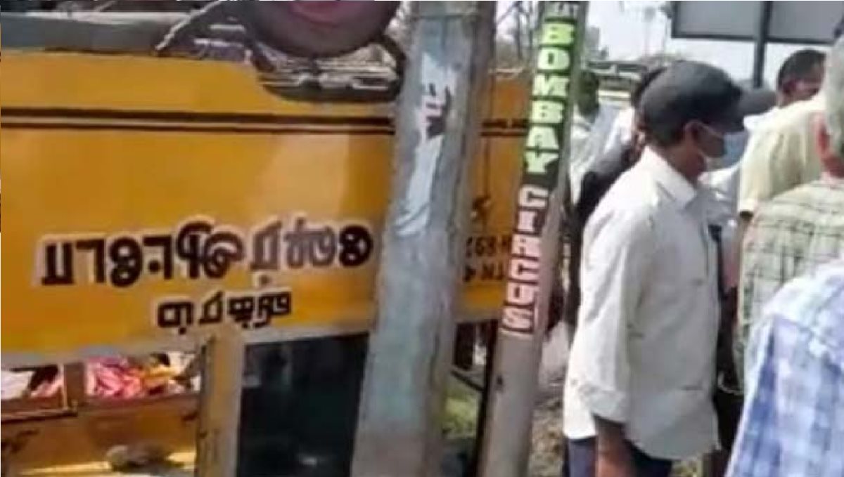 Cuddalore to Pondicherry Kirumampakkam Share Auto Hit by Govt Bus 15 Injured  