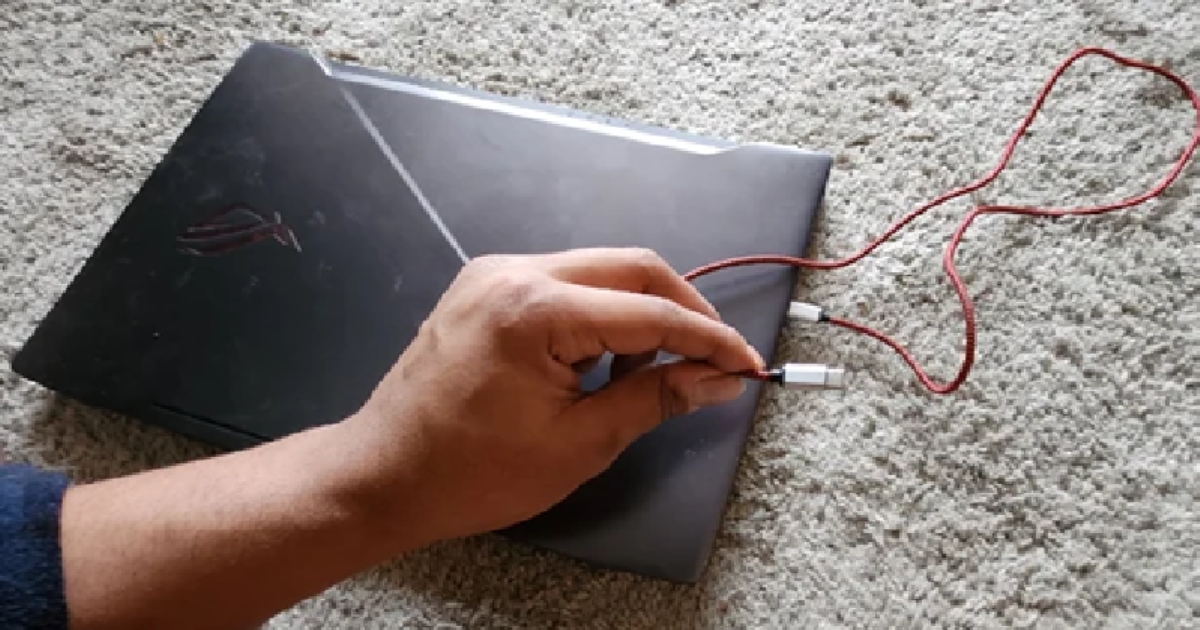 15-Year-Old Class 11 Student Dies of Electric Shock While Charging Laptop in Tiruvallur