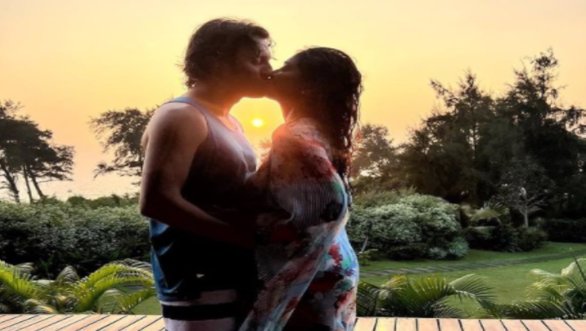 Actress Shreya Saran Lip Kiss with Husband Instagram Post Gore Viral 