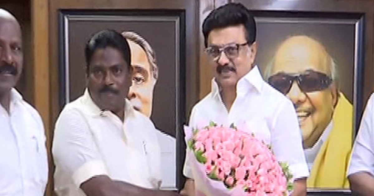 former-aiadmk-minister-benjamin-joins-dmk