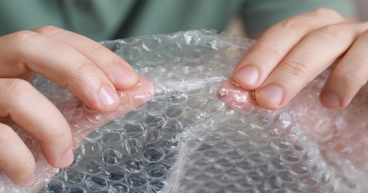 bubble-wrap-popping-mental-health-benefits