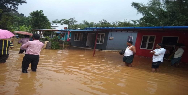 2 year baby missed in nilagiri flood