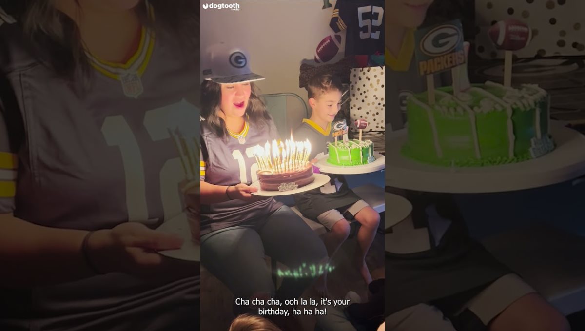 birthday-celebration-video-in-mom