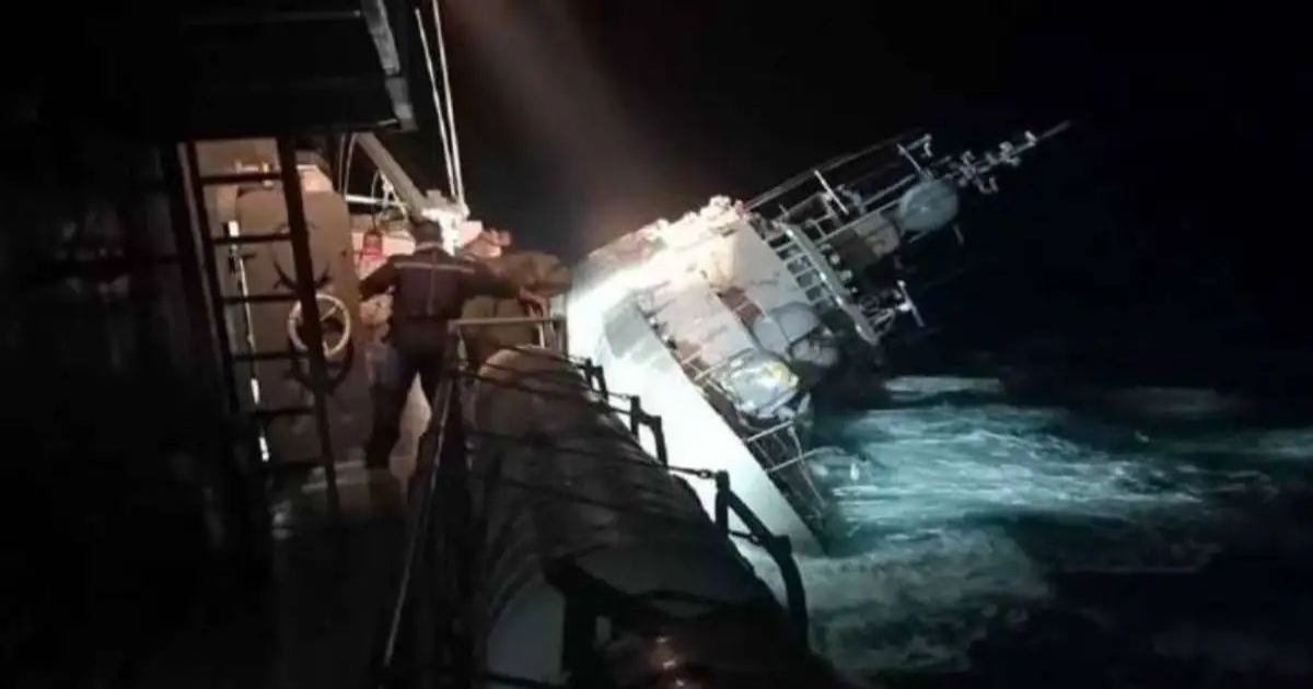 The Thai ship sunk in the middle of the sea... 31 mysterious sailors... Heartbreaking scenes..!